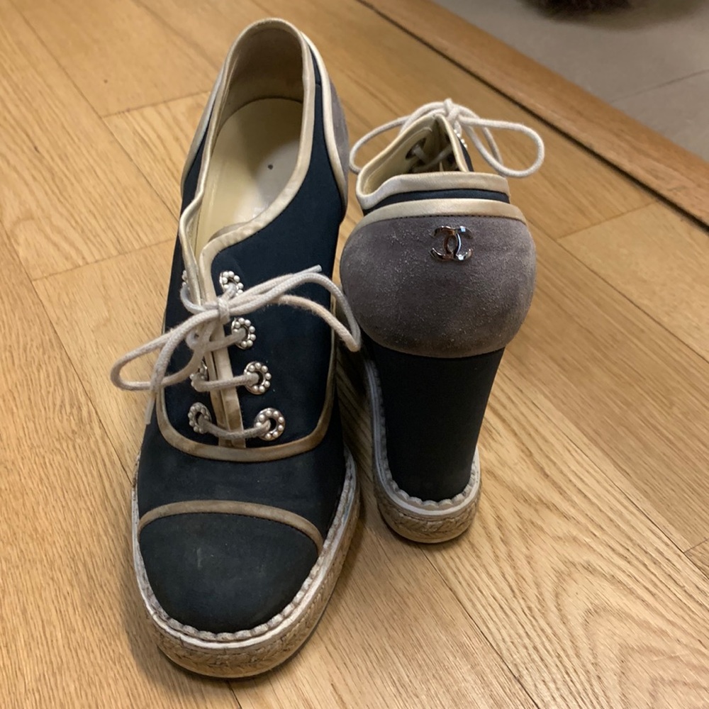 Chanel platform shoe. One CC missing on the left side, overall great condition.